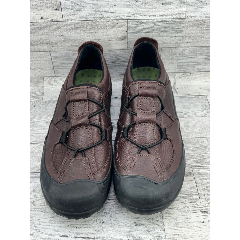 Clarks Muckers Brown Leather Waterproof Bungee Slip On‎ Shoes Women Size 10M